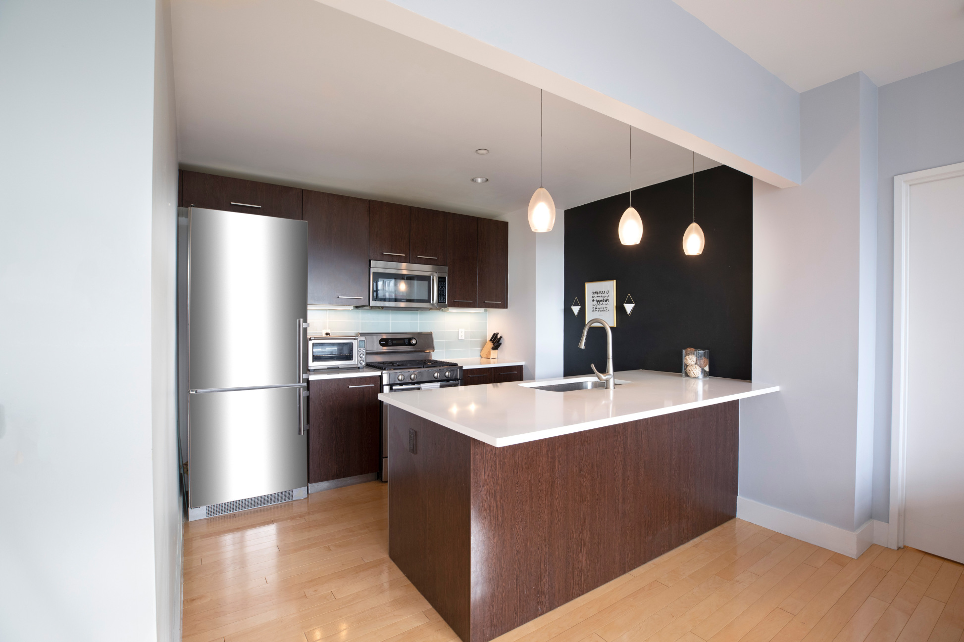 5-09 48th Avenue, Unit 5B Queens, NY 11101 - Photo 2 of 10