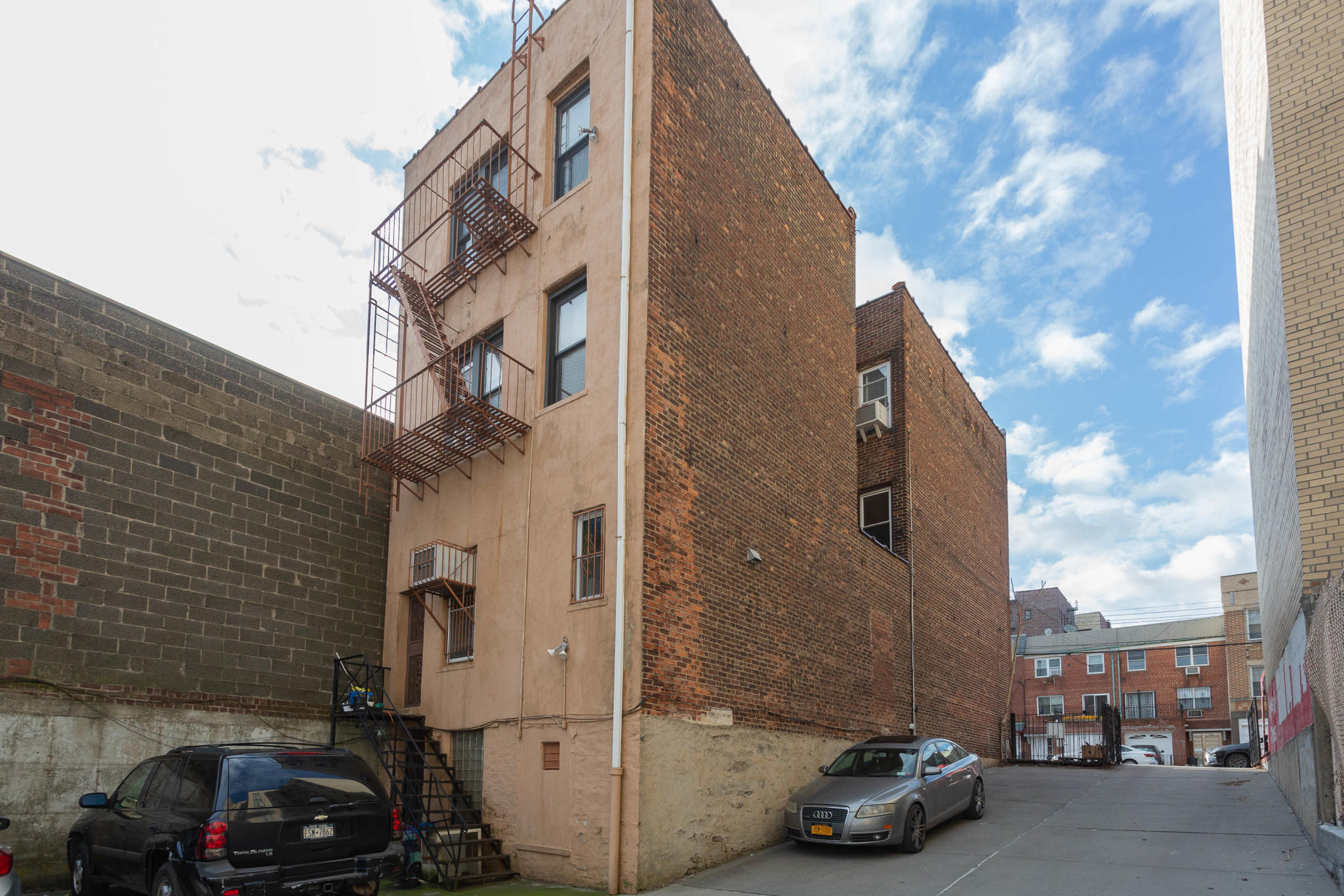 23-49 Broadway Queens, NY 11106 - Photo 8 of 16