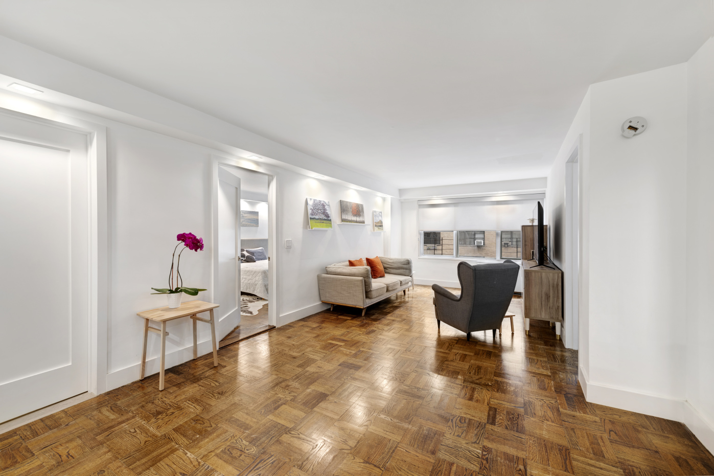 136 East 56th Street, Unit 3J Manhattan, NY 10022 - Photo 2 of 14