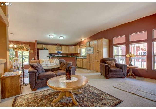 48883 Southwest Patton Valley Road Gaston, OR 97119 - Photo 5 of 16