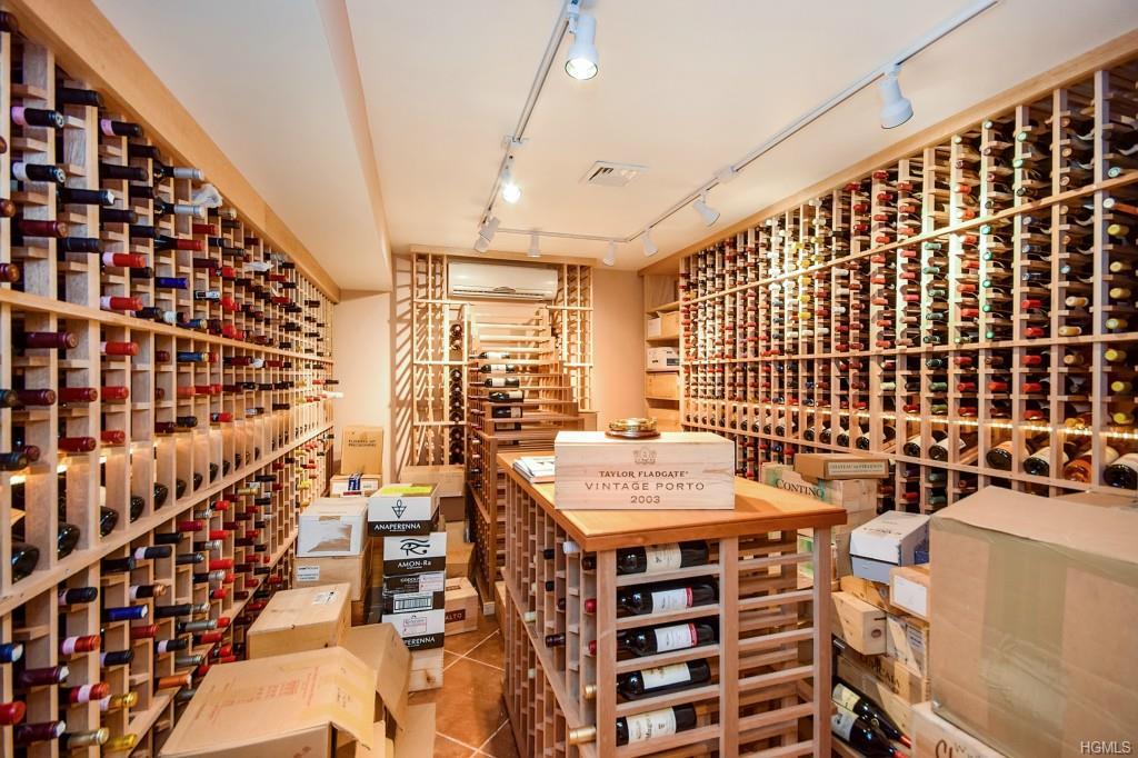 25 Summit Avenue Rye, NY 10580 - Photo 18 of 20