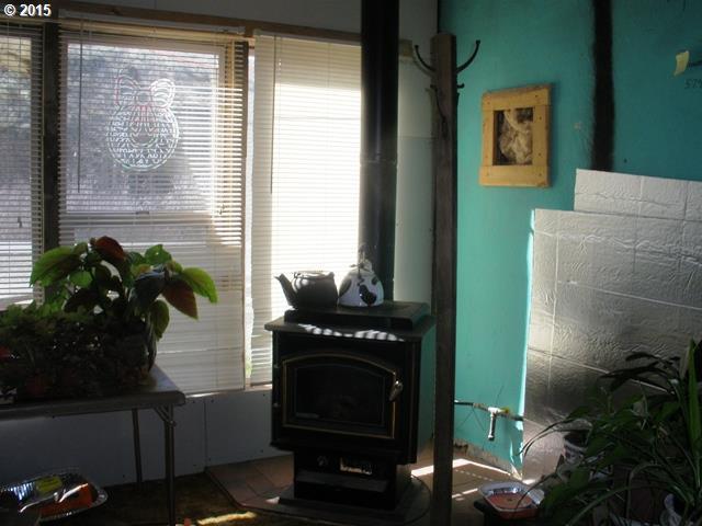 220 Elm Street Baker City, OR 97814 - Photo 4 of 7