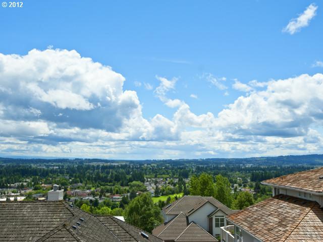 11946 Southwest Viewcrest Court Tigard, OR 97224 - Photo 15 of 16 Gallery Image 15