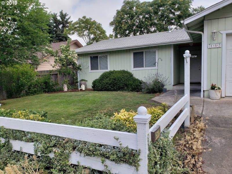 157 South Comstock Road Sutherlin, OR 97479 - Photo 23 of 25 Gallery Image 23