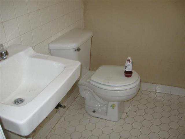 1014 Richert Street Memphis, TN 38108 - Photo 7 of 9 Gallery Image 7