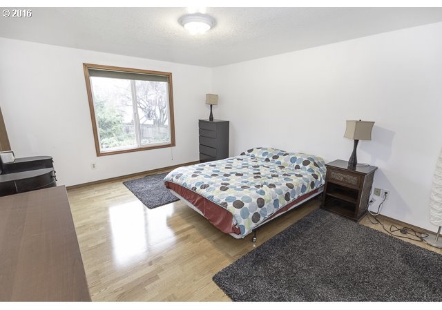 16669 Southwest Rigert Road Beaverton, OR 97007 - Photo 10 of 21 Gallery Image 10