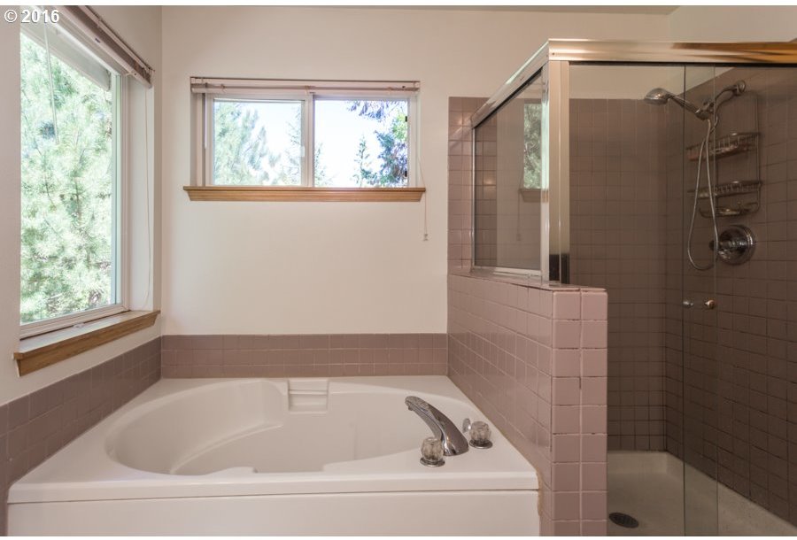 10030 Southwest Shearwater Loop Beaverton, OR 97007 - Photo 13 of 20 Gallery Image 13