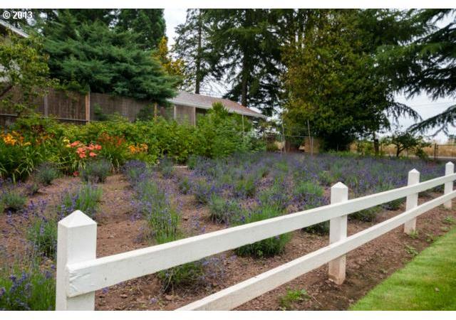 4515 Southwest River Road Hillsboro, OR 97123 - Photo 11 of 16