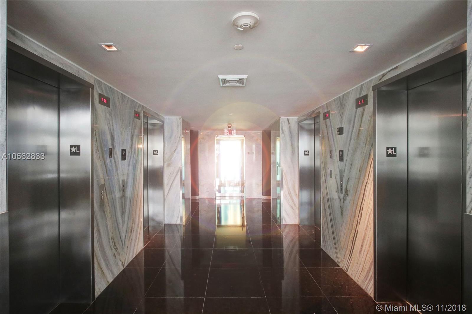 335 South Biscayne Boulevard, Unit 3103 Miami, FL 33131 - Photo 18 of 21