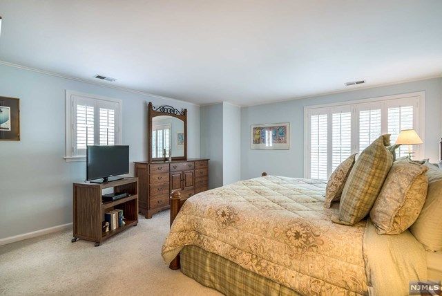 24 Stone House Road Butler, NJ 07405 - Photo 17 of 25 Gallery Image 17
