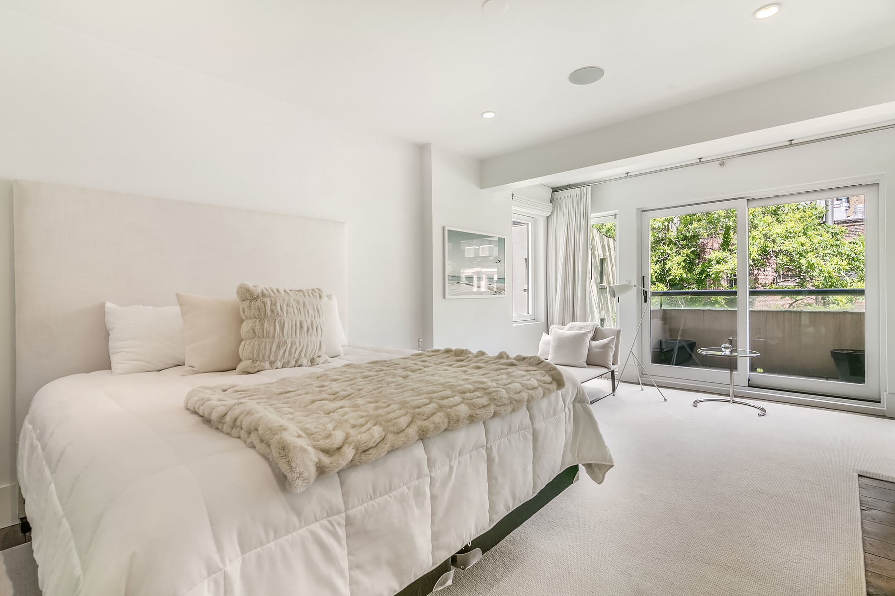 35 East 63rd Street, Unit PH Manhattan, NY 10065 - Photo 9 of 12