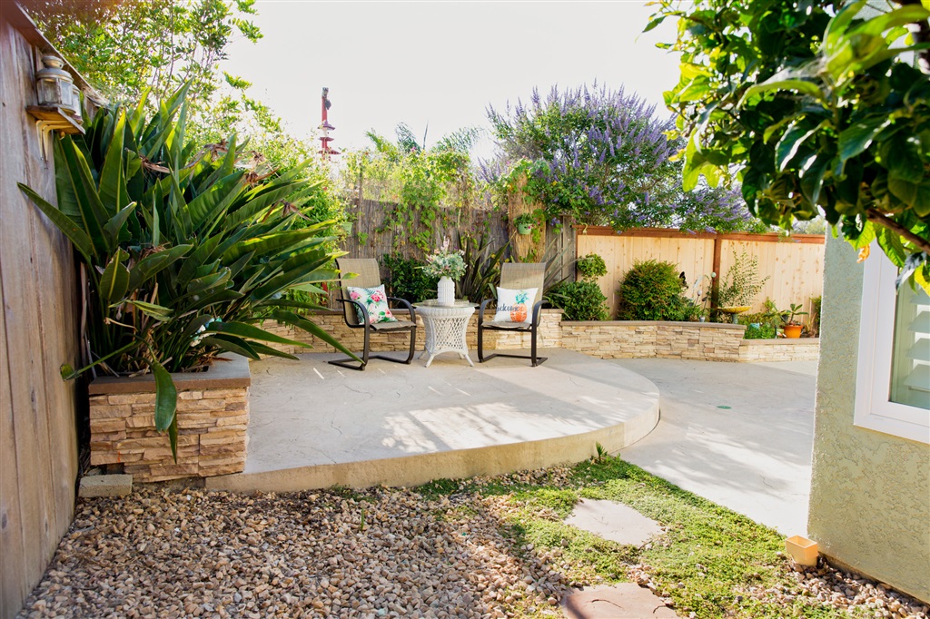 2105 Madiera Drive Oceanside, CA 92056 - Photo 4 of 25 Low maintenance back yard, with beautiful sunlight painting the evening, perfect for hanging out and entertaining.