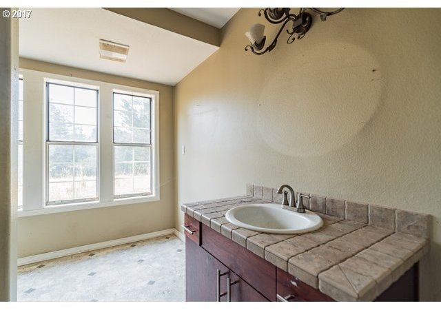 21820 Northwest Pihl Road Banks, OR 97106 - Photo 20 of 21 Gallery Image 20