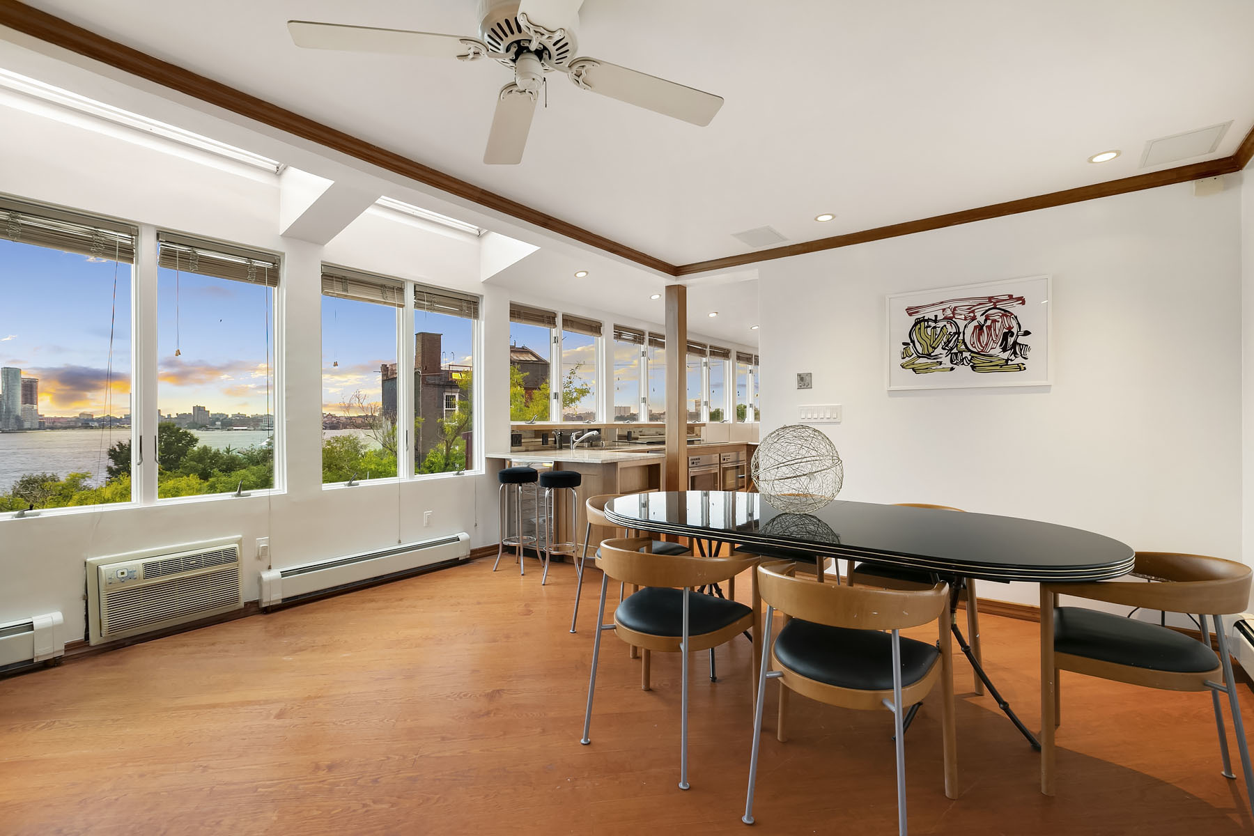 181 Christopher Street, Unit PH Manhattan, NY 10014 - Photo 9 of 17