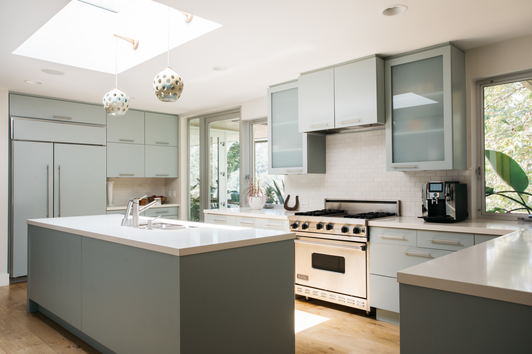 2017 De Mille Drive Los Angeles, CA 90027 - Photo 14 of 24