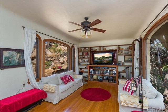 3323 Pachappa Hill Riverside, CA 92506 - Photo 19 of 24