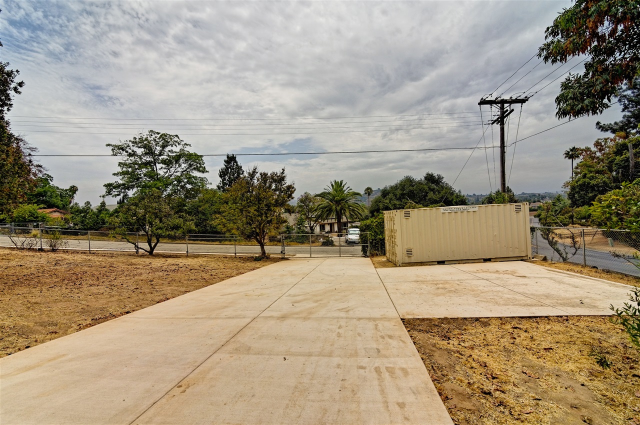 1237 Destree Road, Unit T Escondido, CA 92027 - Photo 18 of 25 Gallery Image 18