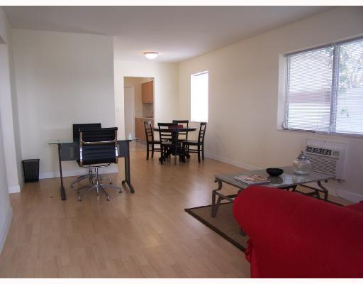 320 86th Street, Unit 3 Miami Beach, FL 33141 - Photo 9 of 14