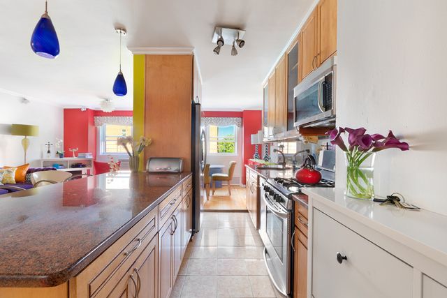 $995,000 | 122 Ashland Place, Unit 8H | Downtown Brooklyn