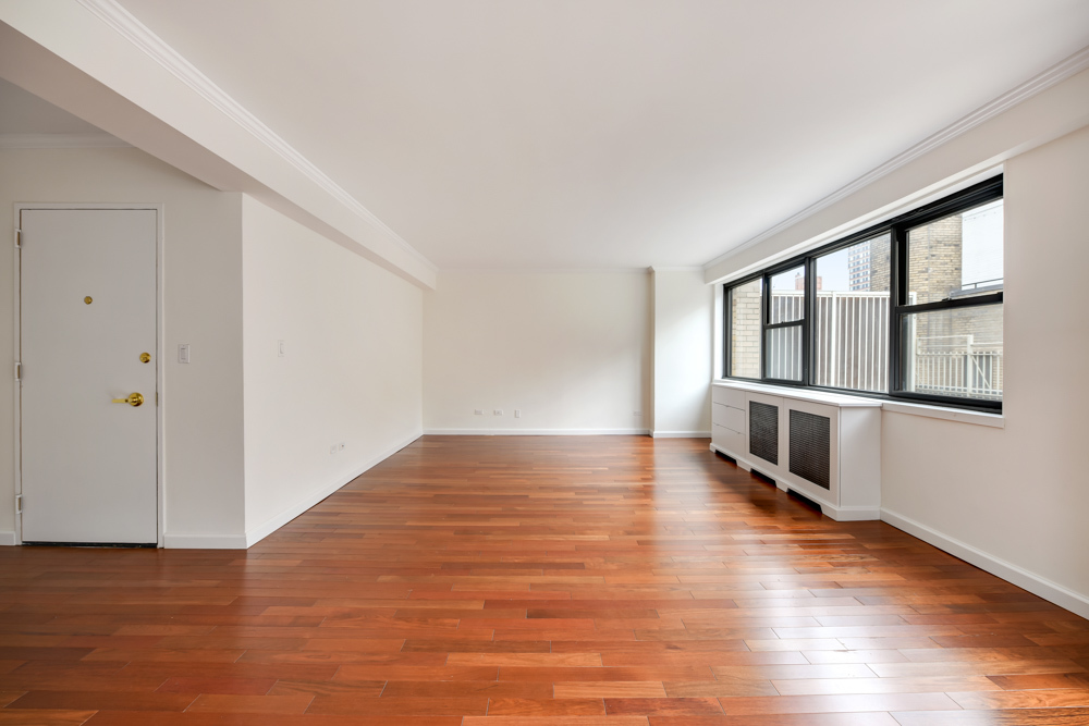 305 E 72nd St, Unit PHB Manhattan, NY 10021 - Photo 9 of 16