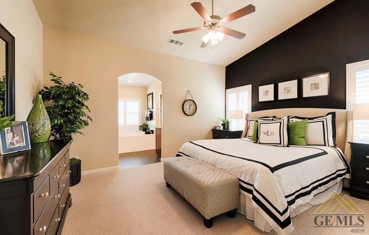 5700 Samuelson Street Bakersfield, CA 93313 - Photo 9 of 36