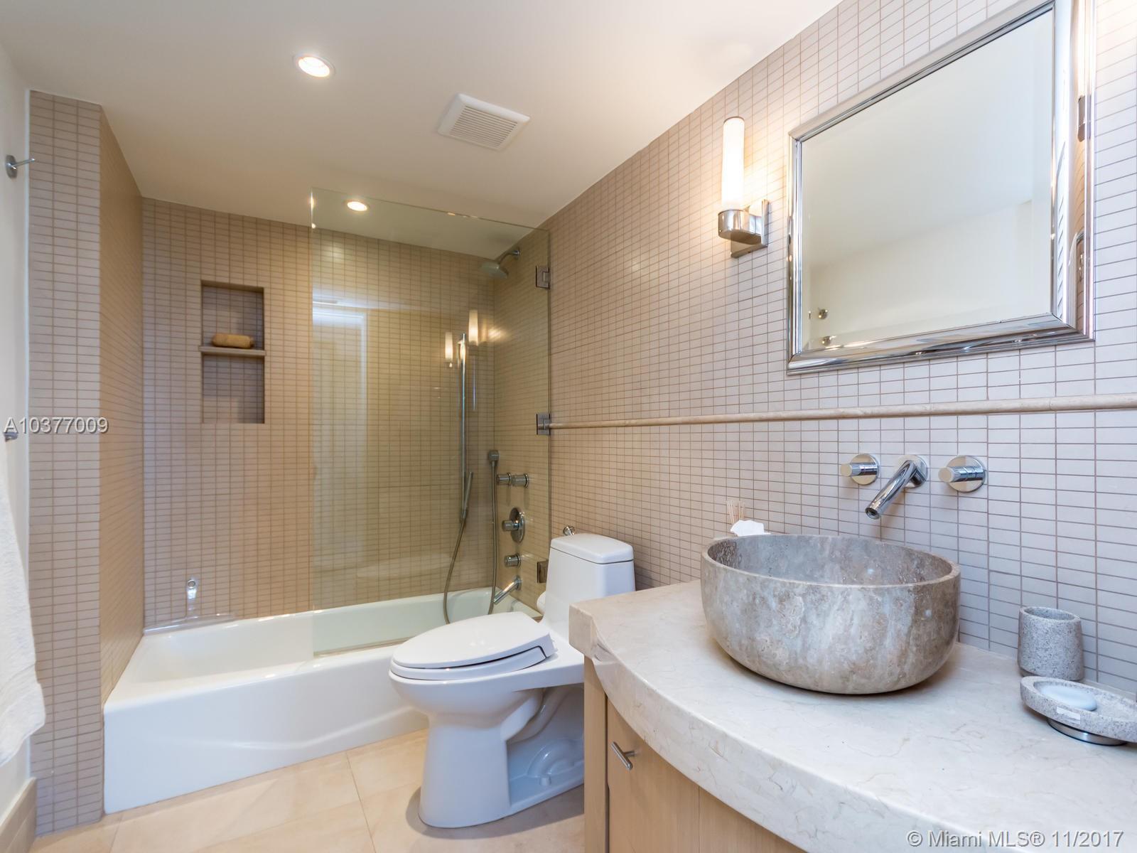 607 Ocean Drive, Unit 9K Key Biscayne, FL 33149 - Photo 59 of 78