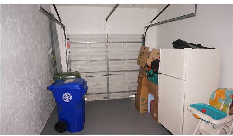 Silver Lakes Pembroke Pines, FL 33029 - Photo 11 of 19