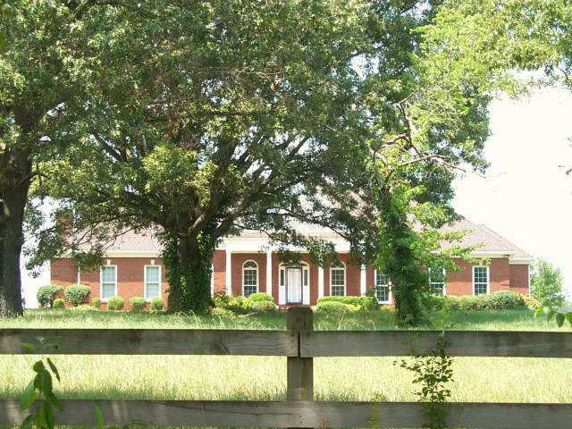 545 Ballard Road Collierville, TN 38017 - Photo 1 of 10 Gallery Image 1