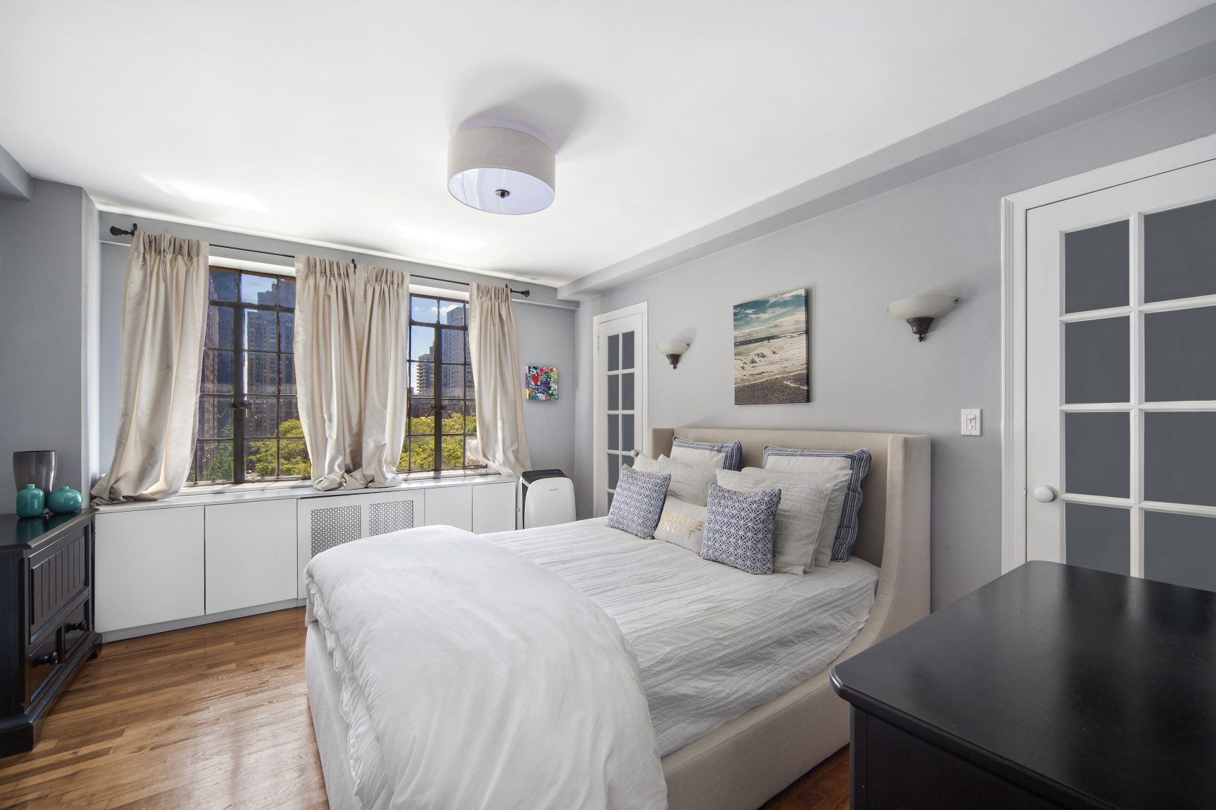 333 East 43rd Street, Unit 1014 Manhattan, NY 10017 - Photo 4 of 7