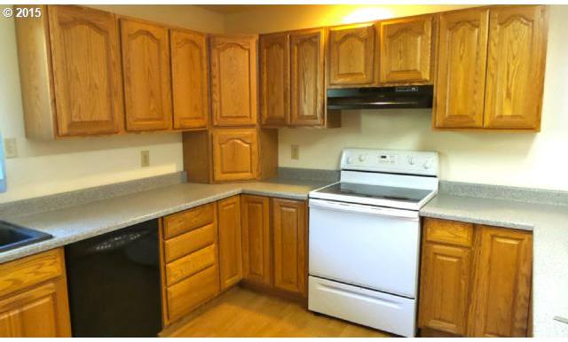2443 South Myrtle Road Myrtle Creek, OR 97457 - Photo 6 of 16 Gallery Image 6