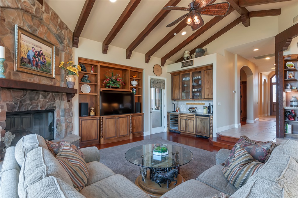 1604 Quail Ridge Road Escondido, CA 92027 - Photo 8 of 25 Gallery Image 8