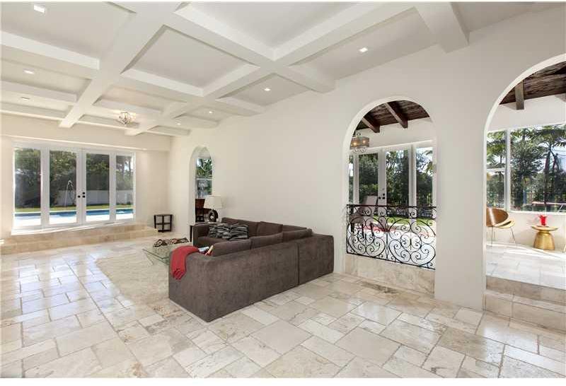 6005 Alton Road Miami Beach, FL 33140 - Photo 5 of 16