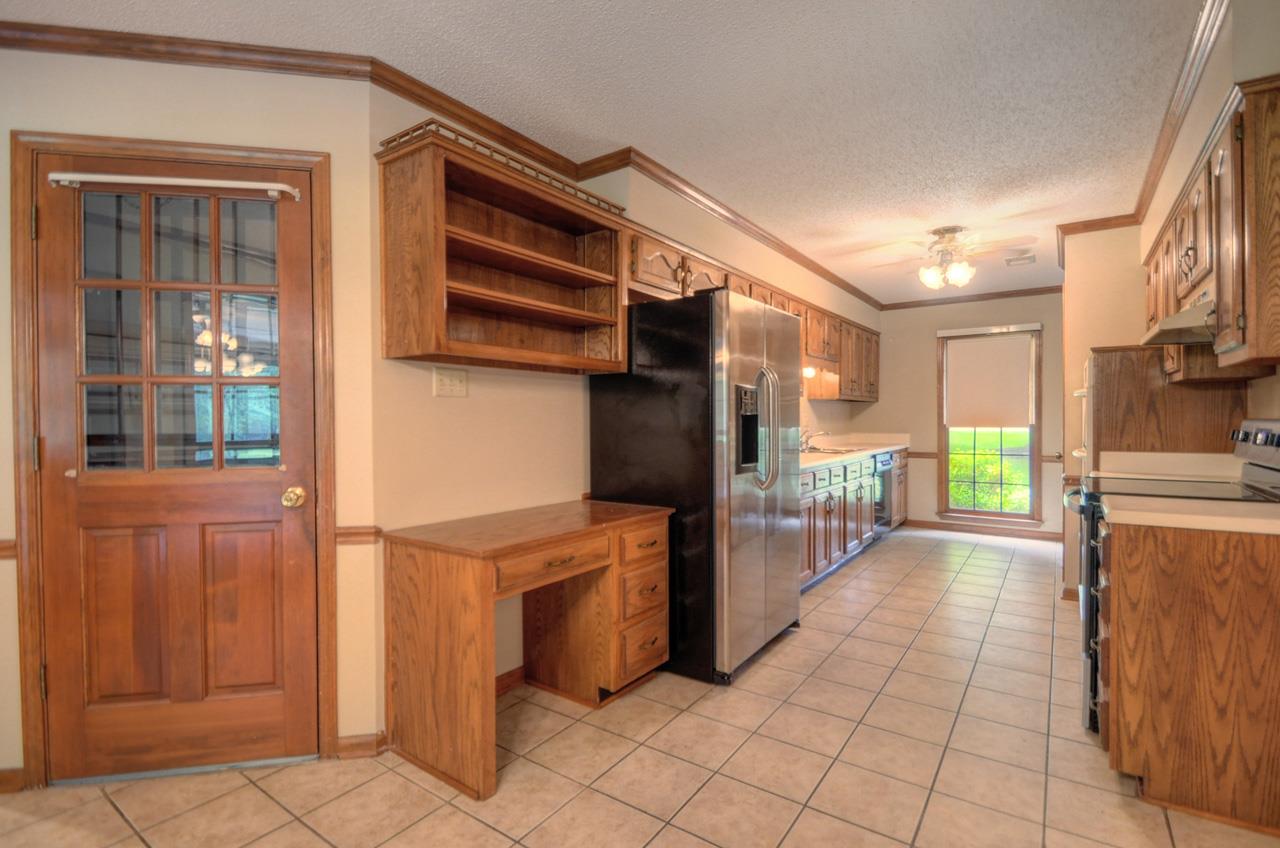 580 Poplar Acres Road Piperton, TN 38017 - Photo 6 of 25 Efficiently Designed Kitchen With Ample Storage And Counter space!