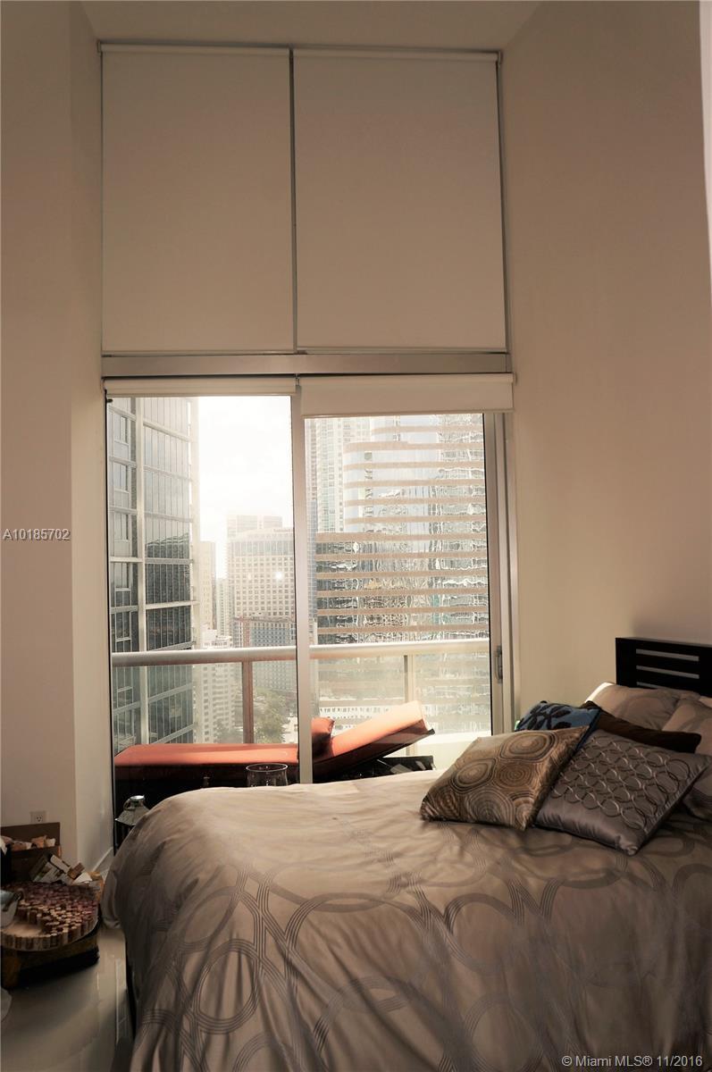 475 Brickell Avenue, Unit 2813 Miami, FL 33131 - Photo 14 of 27