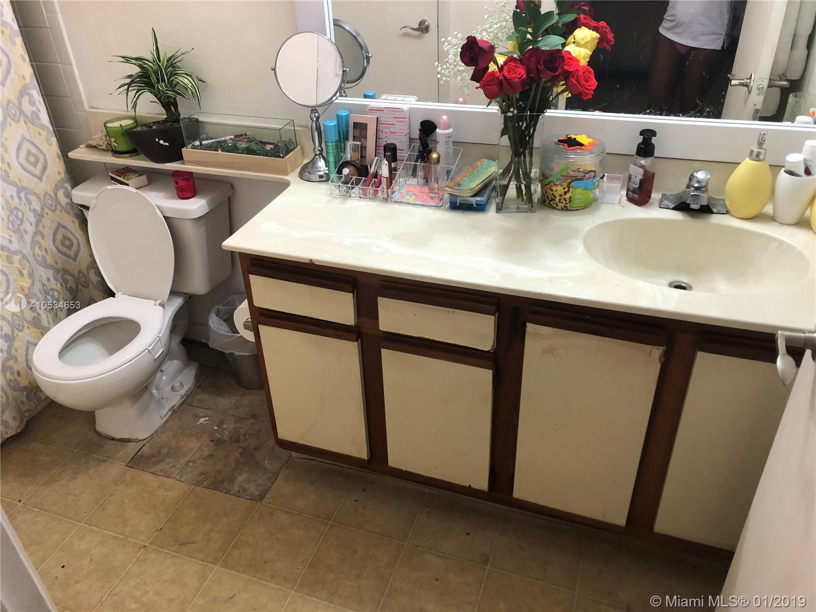 5740 Rock Island Road, Unit 292 Tamarac, FL 33319 - Photo 8 of 11