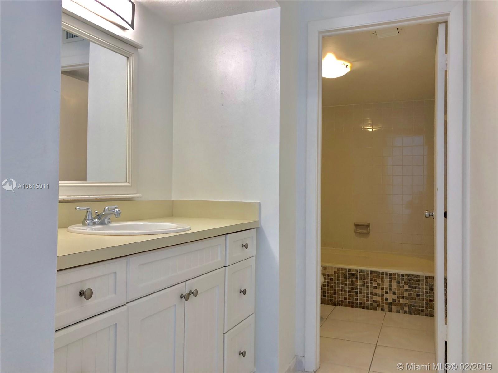 14357 Southwest 97th Lane Miami, FL 33186 - Photo 26 of 36