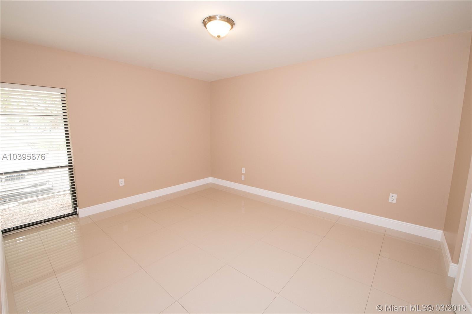 15185 Montrose Road Miami Lakes, FL 33016 - Photo 13 of 25 Gallery Image 13