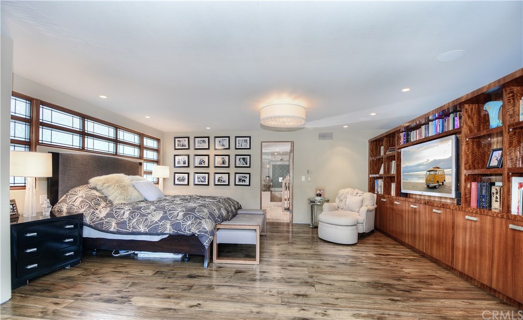 253 Emerald Bay Laguna Beach, CA 92651 - Photo 20 of 59