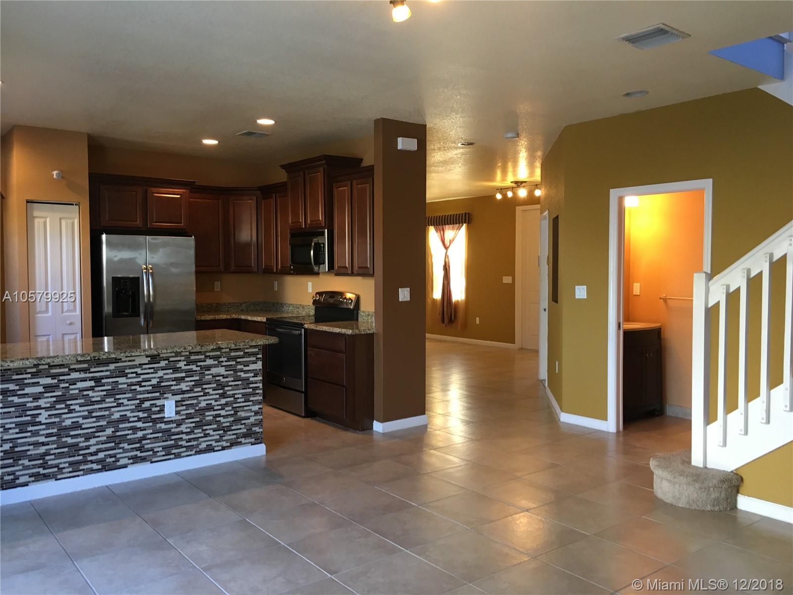 11215 Southwest 227th Street Miami, FL 33170 - Photo 8 of 38