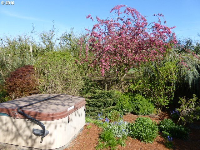 8298 River Road Northeast Keizer, OR 97303 - Photo 16 of 28 Gallery Image 16