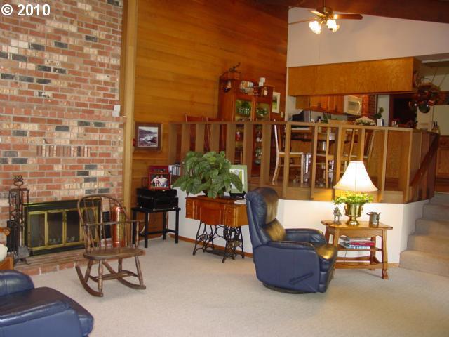25935 Southwest Stafford Road Wilsonville, OR 97070 - Photo 6 of 16 Gallery Image 6