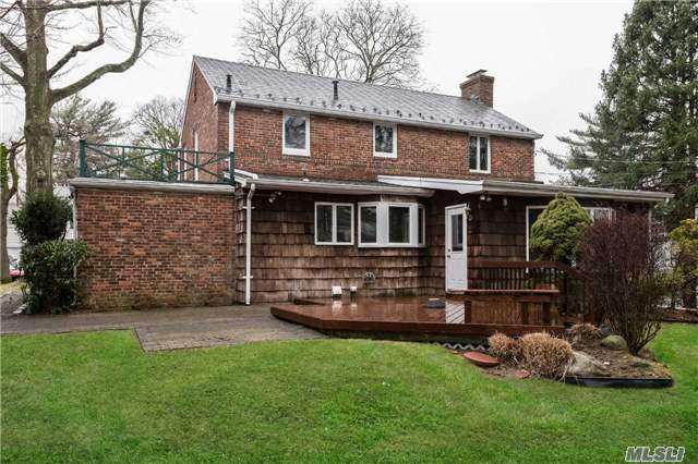 15 Monfort Road Port Washington, NY 11050 - Photo 11 of 12 Gallery Image 11