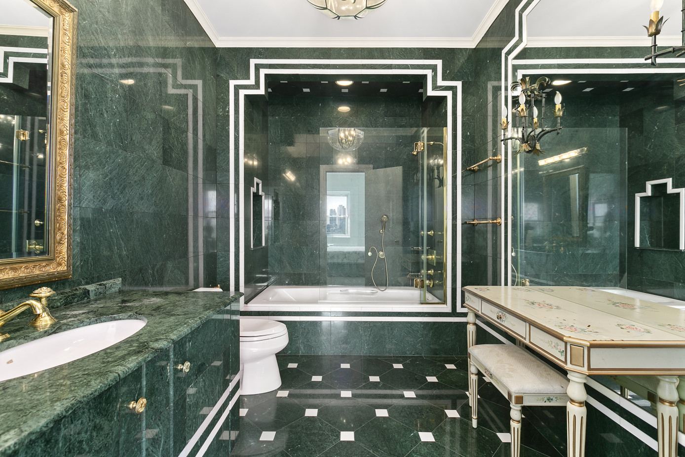 29 Beekman Place Manhattan, NY 10022 - Photo 17 of 21