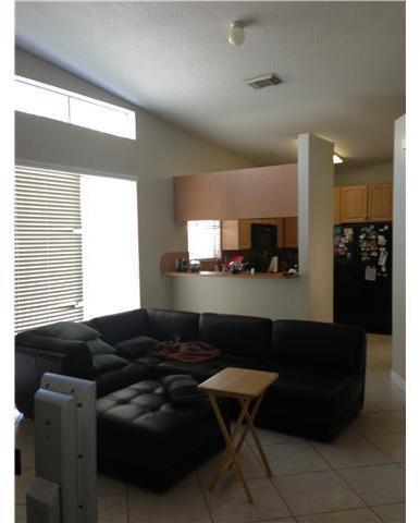 6523 Southwest 162nd Path Miami, FL 33193 - Photo 3 of 8 Gallery Image 3