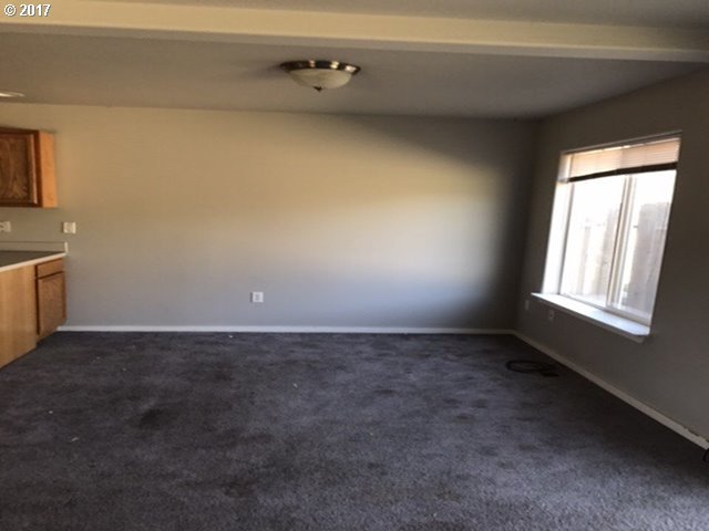 1213 Southwest Nye Avenue Pendleton, OR 97801 - Photo 4 of 11 Gallery Image 4