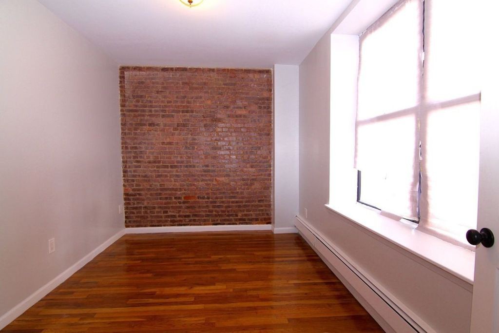564 Evergreen Avenue, Unit 3B Brooklyn, NY 11221 - Photo 3 of 5