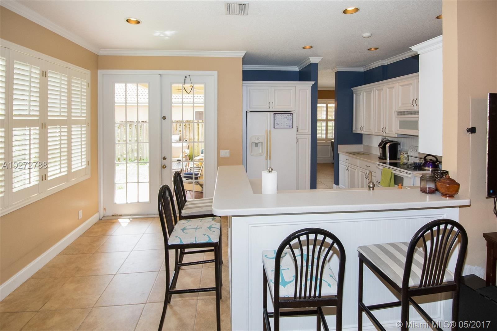 837 Falling Water Road Weston, FL 33326 - Photo 5 of 27