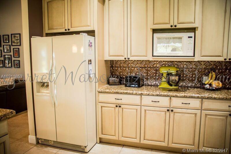 19302 Southwest 292nd Street Homestead, FL 33030 - Photo 7 of 29