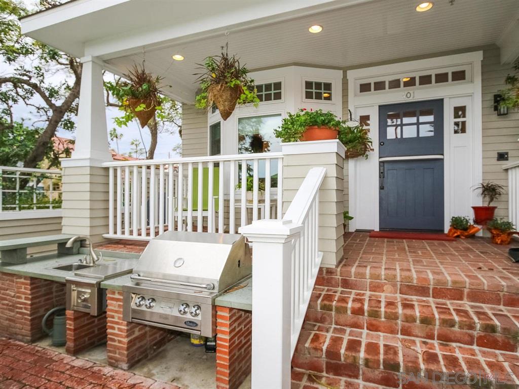 401 E Avenue Coronado, CA 92118 - Photo 2 of 25