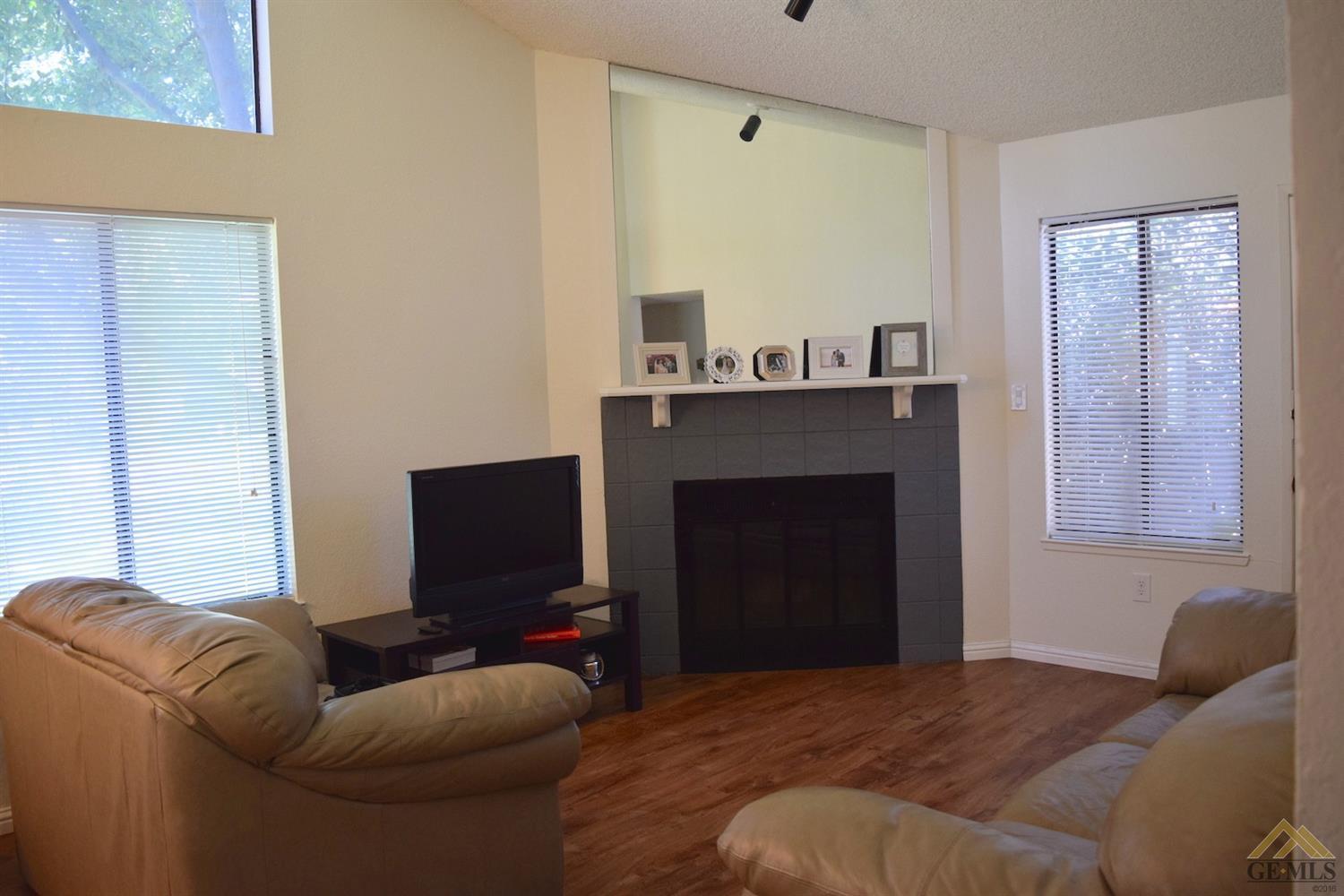 7800 Westfield Road, Unit 29 Bakersfield, CA 93309 - Photo 2 of 15